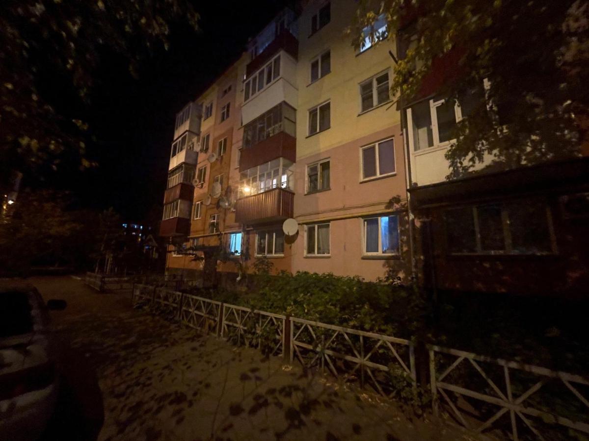 1-Комн. Квартира Целиком Интернациональная 32 С Гостиничным Сервисом Petropavlovsk Exterior photo